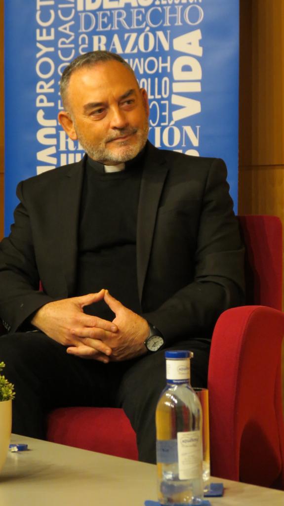 Una luz en la noche de la humanidad